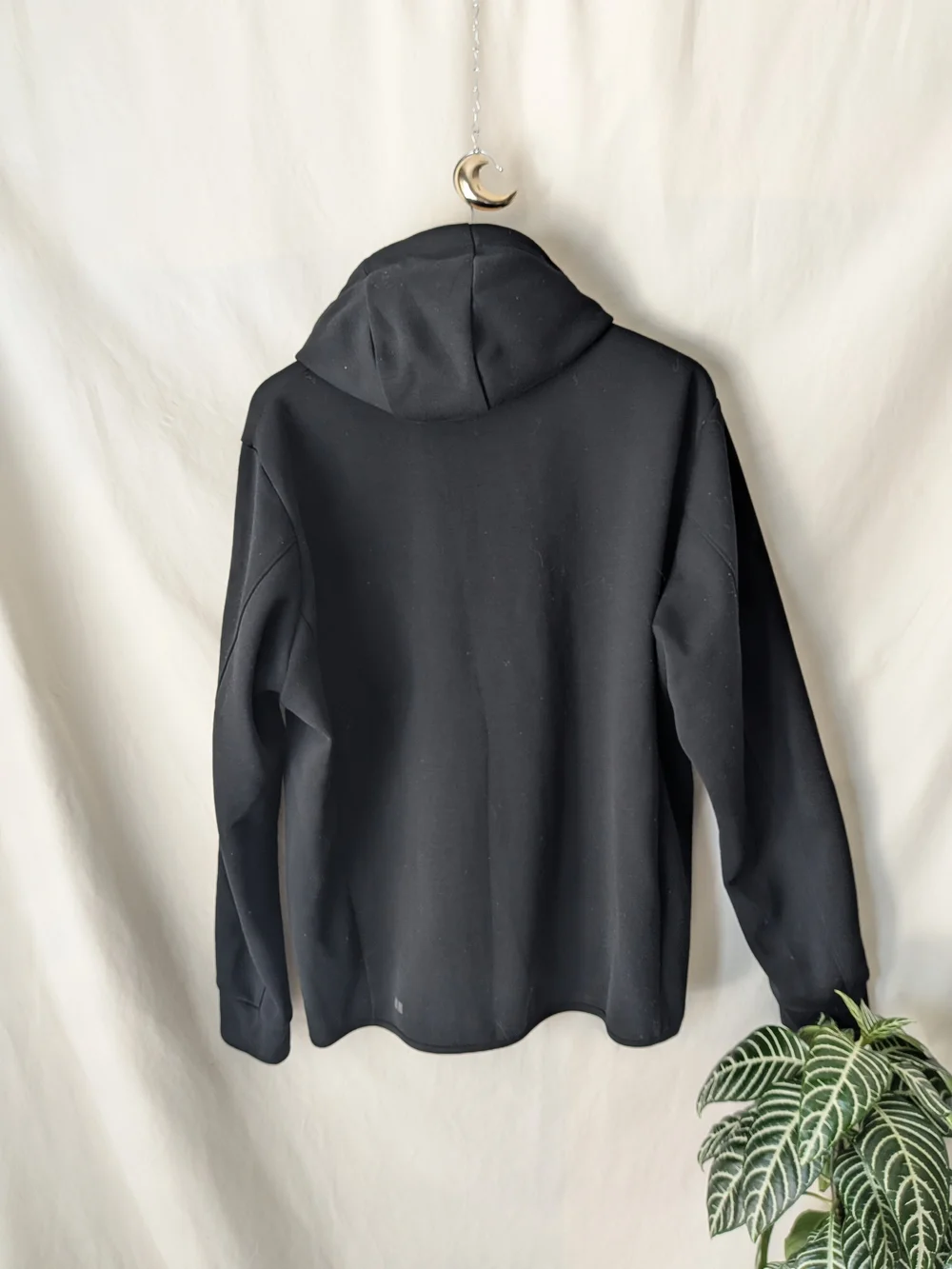 Uniqlo Men's Black Full-Zip Hoodie Sweater